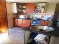 Kitchen - 10 square meters of property in Mid-ennerdale