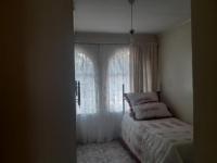 Bed Room 1 - 11 square meters of property in Ennerdale
