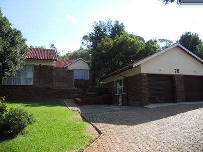 4 Bedroom House for Sale For Sale in Roodekrans - Home Sell - MR066476