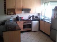 Kitchen - 20 square meters of property in Silver Lakes Golf Estate