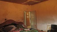 Main Bedroom - 19 square meters of property in Klipspruit West