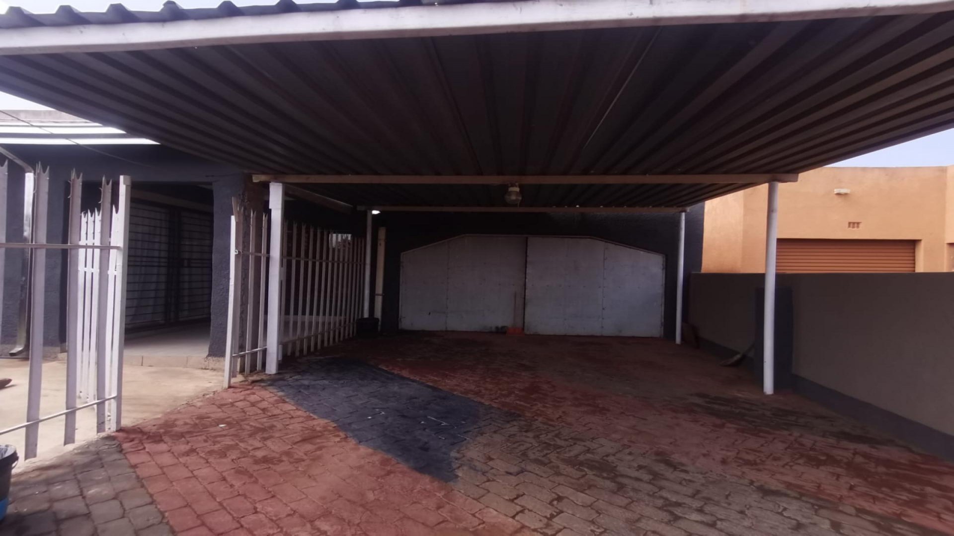 Carport  of property in Evaton