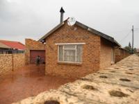 Front View of property in Daveyton