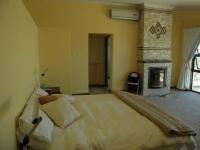 Main Bedroom - 46 square meters of property in Mossel Bay