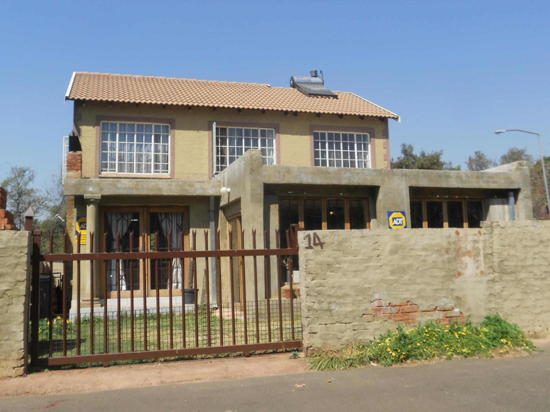 Front View of property in The Orchards