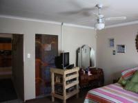 Main Bedroom - 23 square meters of property in Emalahleni (Witbank) 