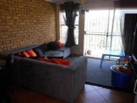 Lounges - 17 square meters of property in Krugersdorp