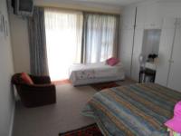 Bed Room 1 - 29 square meters of property in Hermanus