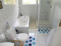 Bathroom 3+ - 12 square meters of property in Hermanus