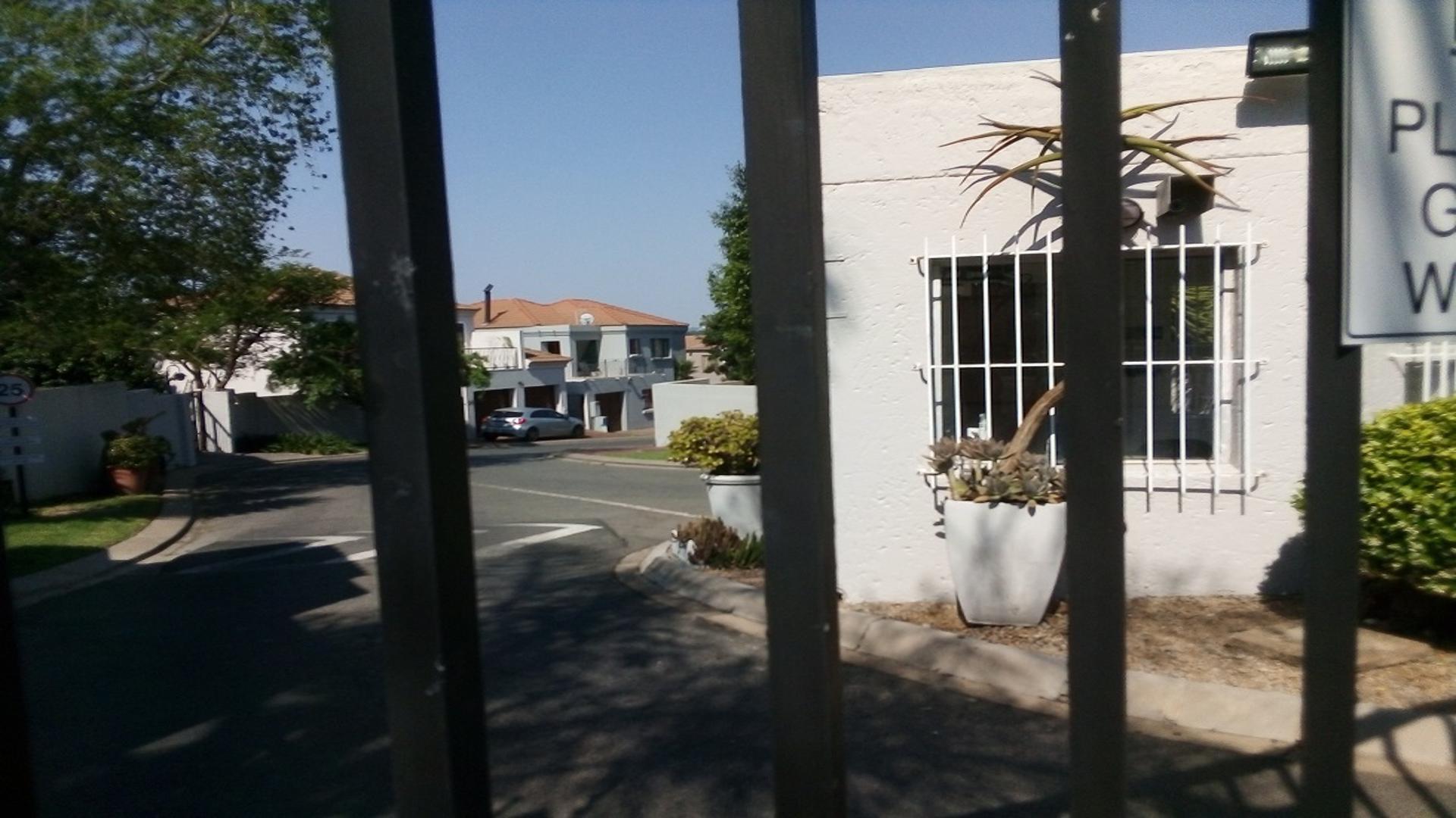 Front View of property in Lone Hill