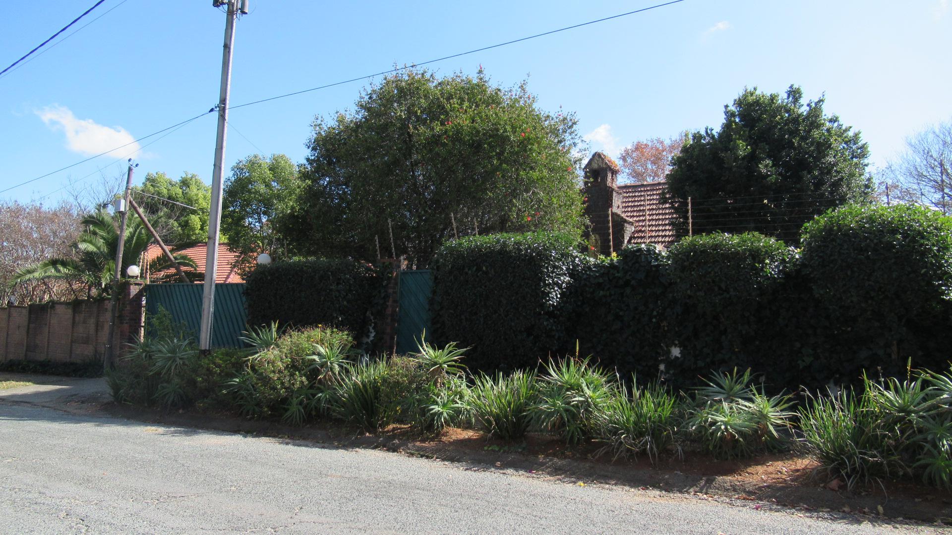 Front View of property in Highlands North