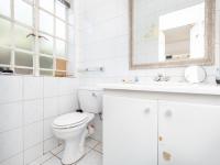 Main Bathroom of property in Highlands North