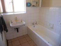 Bathroom 2 - 3 square meters of property in Edelweiss