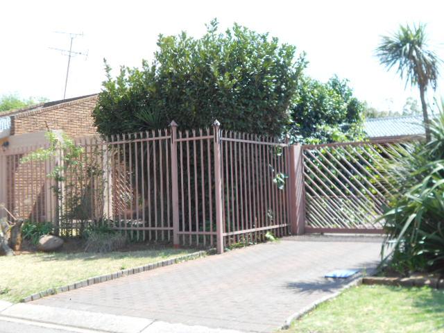 Front View of property in Boksburg