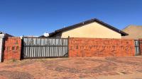 Front View of property in Protea Glen