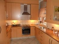 Kitchen - 30 square meters of property in Brackenhurst