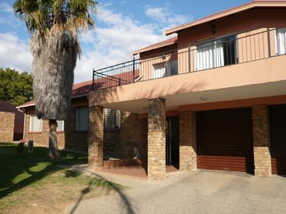 5 Bedroom House for Sale For Sale in Rooihuiskraal - Private Sale - MR07242