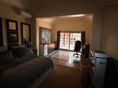 Bed Room 2 of property in Queensburgh