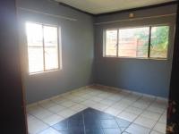 Bed Room 2 of property in Daggafontein