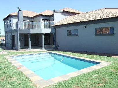 4 Bedroom House for Sale For Sale in Middelburg - MP - Private Sale - MR073174