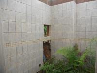 Bathroom 2 - 7 square meters of property in Howick
