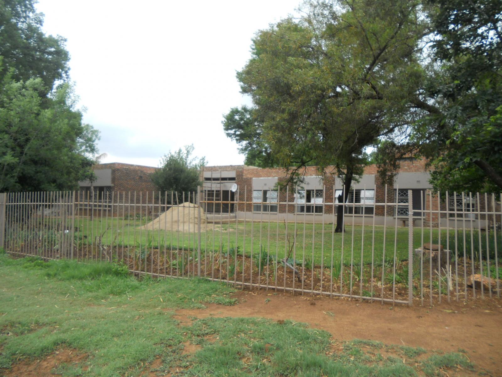 Front View of property in Potchefstroom