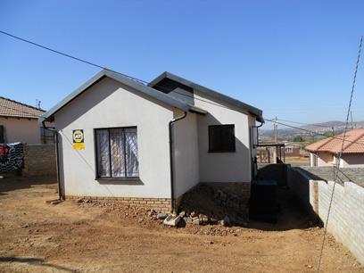 Front View of property in Lotus Gardens