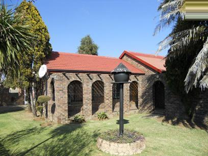 4 Bedroom House for Sale For Sale in Bronkhorstspruit - Private Sale - MR074354