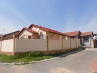 2 Bedroom 1 Bathroom House for Sale for sale in Corlett Gardens