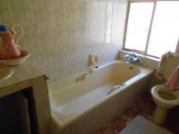 Bathroom 2 - 5 square meters of property in Vereeniging