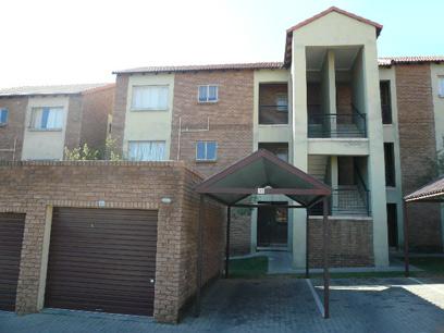 2 Bedroom Simplex for Sale For Sale in Midrand - Home Sell - MR07497