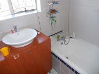Main Bathroom of property in Belhar