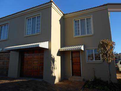 3 Bedroom Sectional Title for Sale For Sale in Roodepoort - Home Sell - MR075648