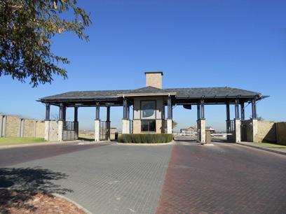 Front View of property in Copperleaf Golf and Country Estate