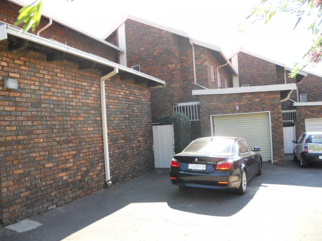 3 Bedroom Duplex for Sale For Sale in Emalahleni (Witbank)  - Private Sale - MR075790