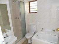 Main Bathroom - 5 square meters of property in Kosmos