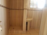 Bathroom 1 - 9 square meters of property in Ennerdale