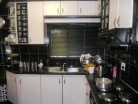 Kitchen - 8 square meters of property in Seaview 