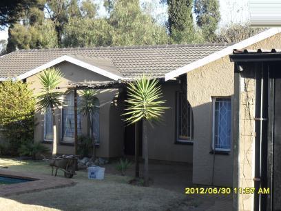 Front View of property in Marlands