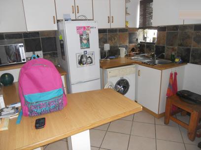 Kitchen - 6 square meters of property in Humansdorp