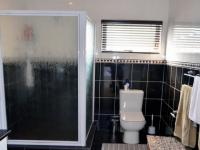 Main Bathroom - 19 square meters of property in Shelly Beach