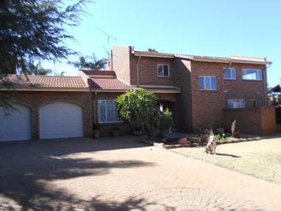 5 Bedroom House for Sale For Sale in Sunward park - Private Sale - MR077323