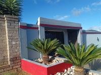 Front View of property in Alveda