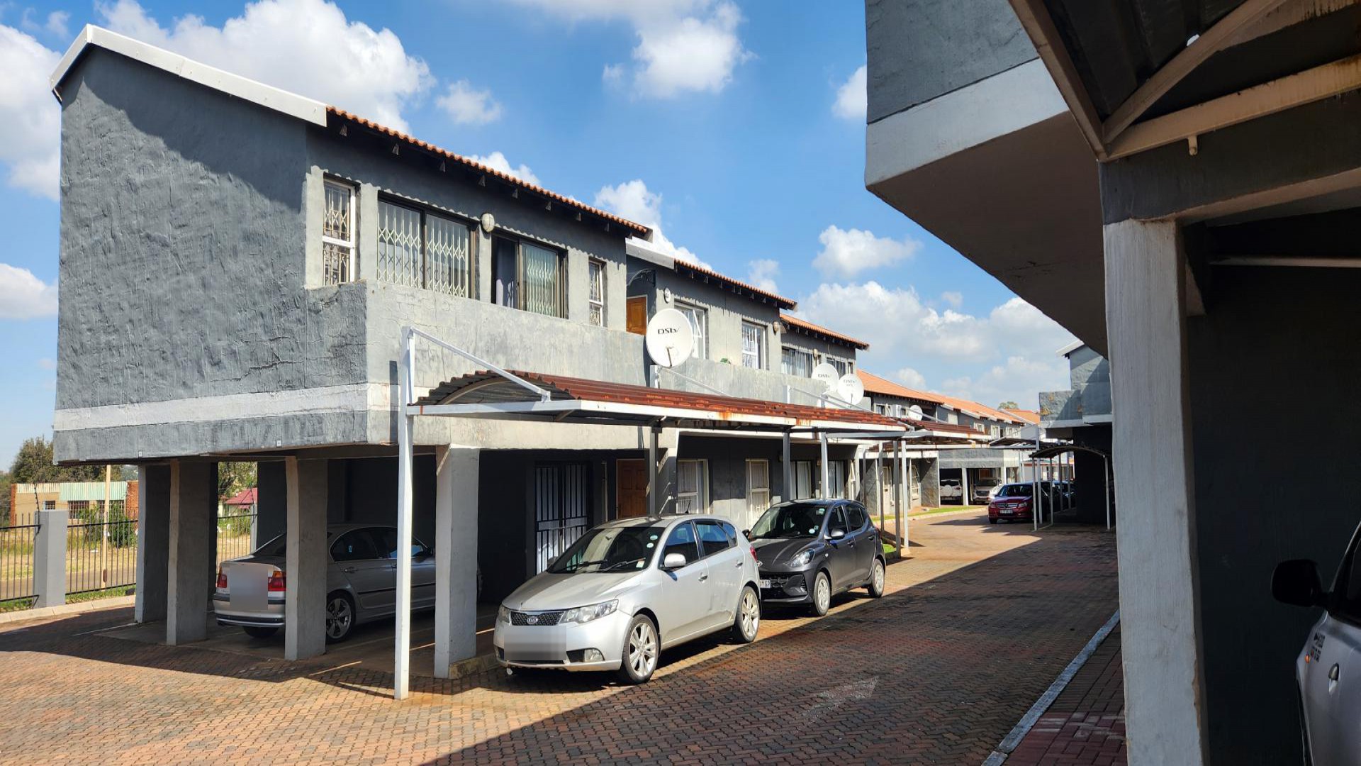 Front View of property in Springs