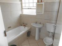 Main Bathroom - 5 square meters of property in Zuurfontein