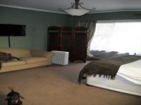 Main Bedroom - 18 square meters of property in Krugersdorp