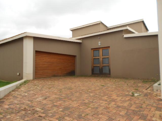 Front View of property in Heidelberg - GP