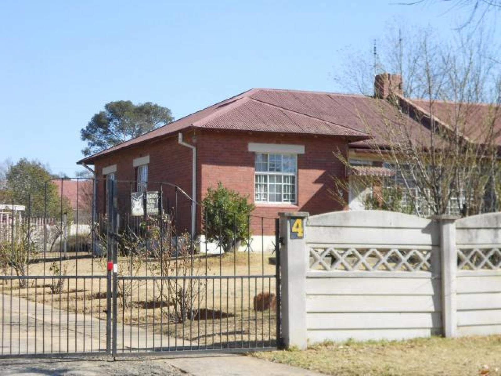 Front View of property in Dunnottar