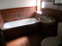 Main Bathroom - 5 square meters of property in Witsand