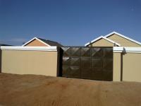 3 Bedroom 1 Bathroom House for Sale for sale in Protea Glen